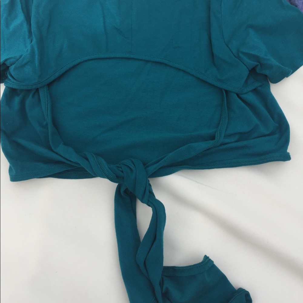 Top - Picture 4 of 4